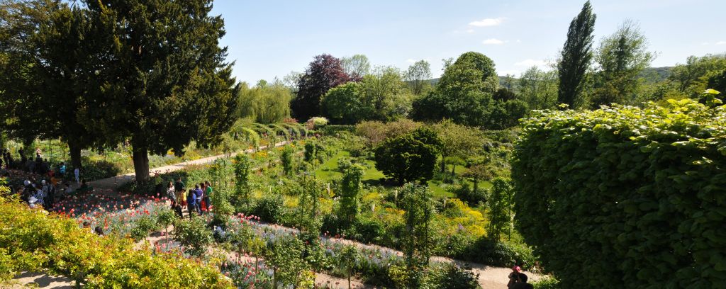 Les jardins de Claude Monet sont ouverts tous les jours d'avril à octobre et accueillent chaque année plus de 600 000 visiteurs venus du monde entier.