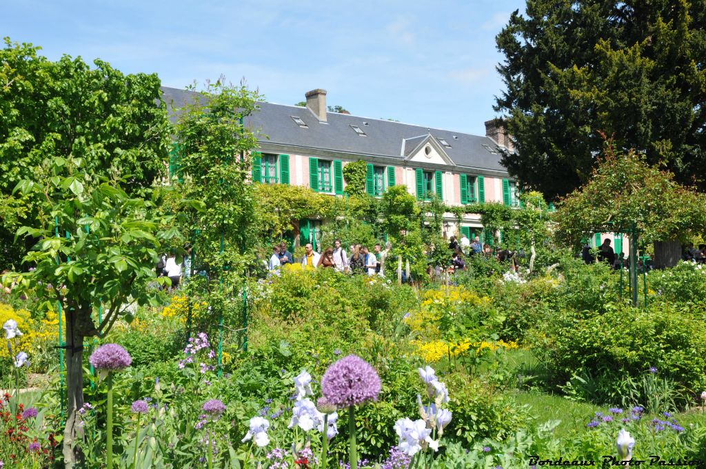 Claude Monet a vécu plus de 40 ans à Giverny et principalement dans cette maison.