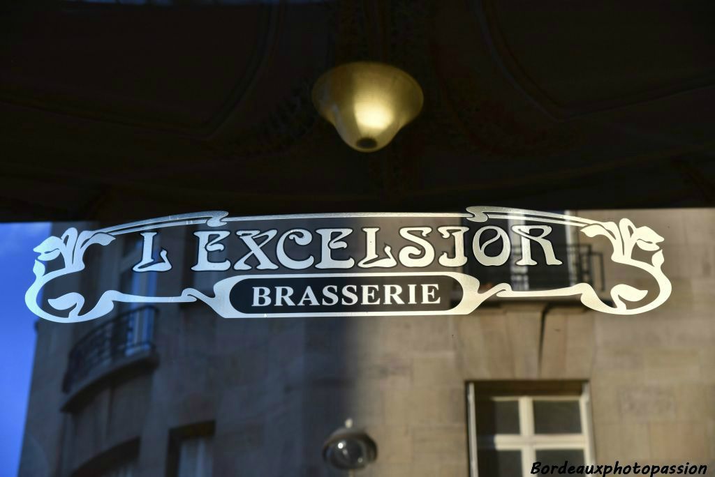  La brasserie L’Excelsior, et son hôtel de cinquante chambres aujourd’hui transformées en appartements, s’ouvrent à Nancy en février 1911.