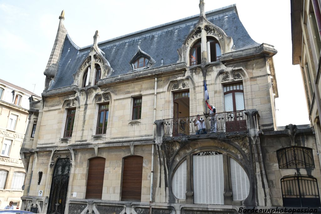 L'hôtel Bergeret est un hôtel particulier dessiné dans le style École de Nancy par l'architecte Lucien Weissenburger. Louis Majorelle, Eugène Vallin, Victor Prouvé, Joseph Janin et Jacques Grüber participent à la finition de l'édifice.