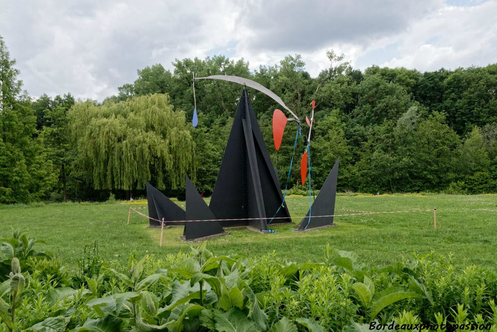 Alexander Calder, Reims, la Croix du Sud, 1969