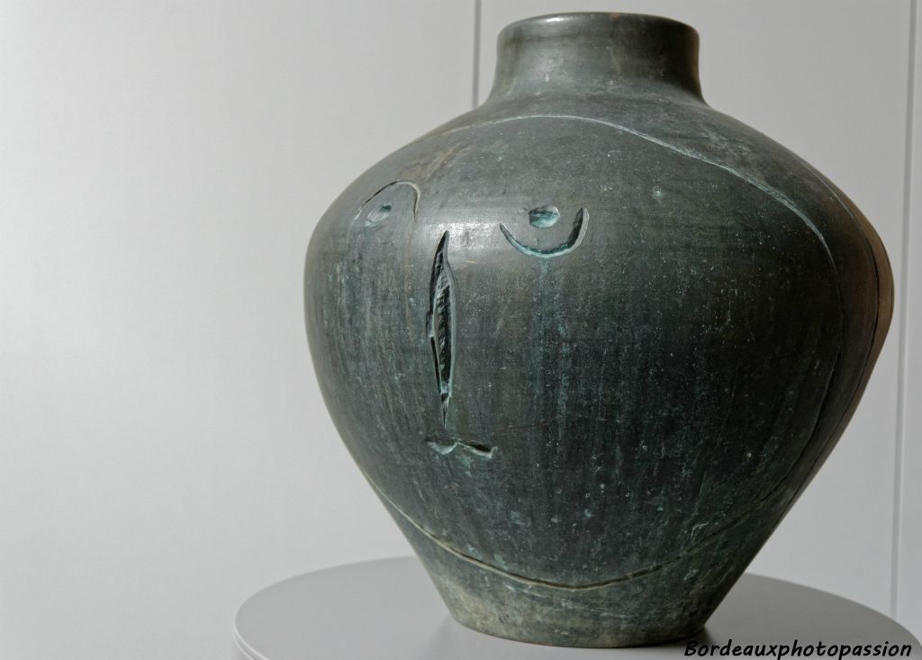 Pablo Picasso, Vase aux trois têtes 1955 bronze