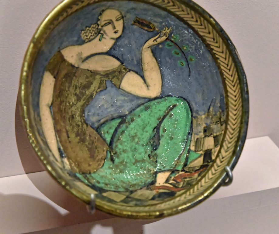 Coupe à décor de femme à la tulipe signé "RB", céramique grand feu 1926 René Buthaud