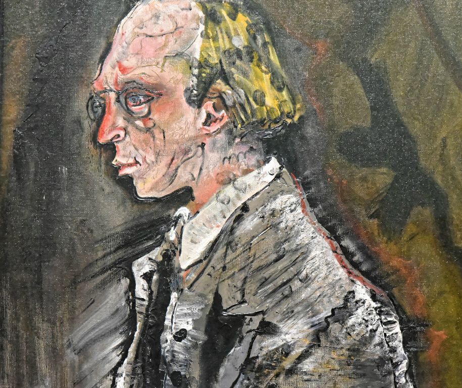 C'est avec Karl Kraus que Kokoschka lancera la revue d'avant-garde Der Sturn. Kokoscka peint de profil celui qu'il considérait "comme un représentant absolu de la modernité".