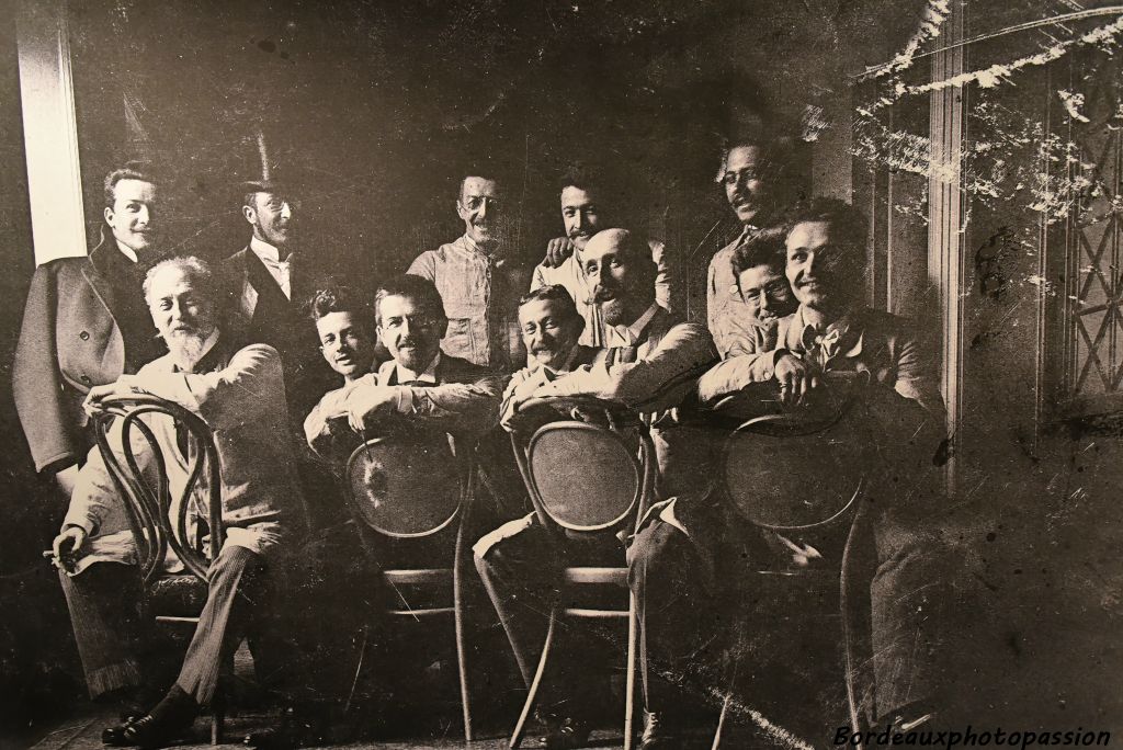 Otto Wagner avec ses étudiants et ses collaborateurs vers 1898...  J. M. Olbrich et  Josef Hoffmann 