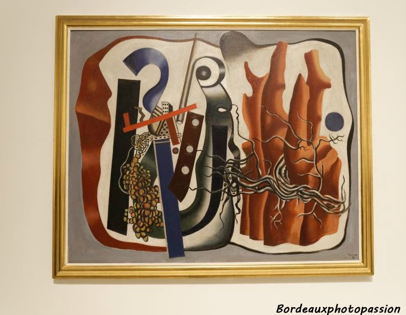 Inspiré par les récoltes dominicales avec Perriand, Léger a peint Composition avec troncs d'arbre en 1933.