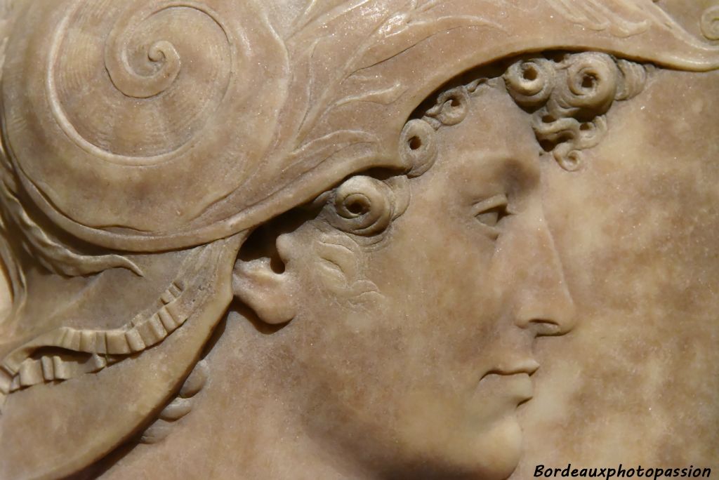 Andrea del Verrochio (?) Publius Cornelius Scipion marbre vers 1464-1469 Verrochio présente le profil du général romain vainqueur d'Hannibal.
