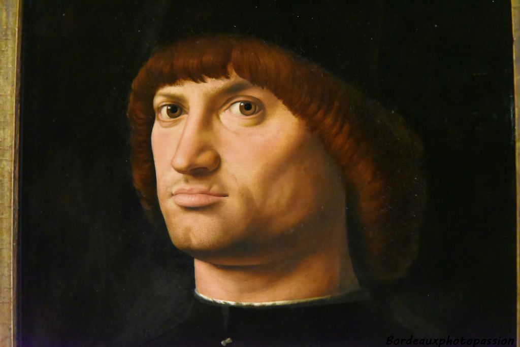 Antonello da Messina Portrait d'homme, dit Le Condottière huile sur bois de peuplier 1475