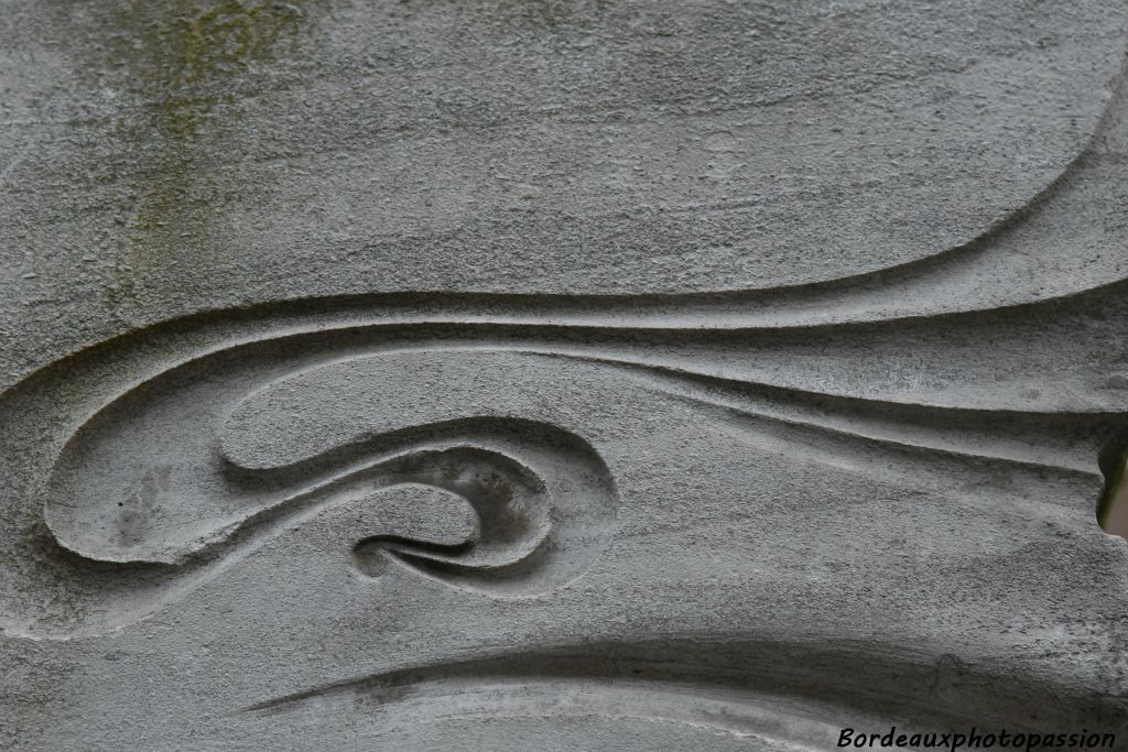 Le célèbre "coup de fouet" caractéristique de l'Art nouveau.
