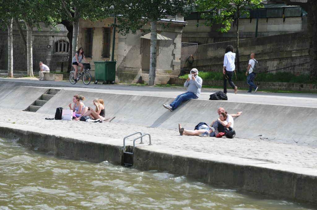 Bien occupés !