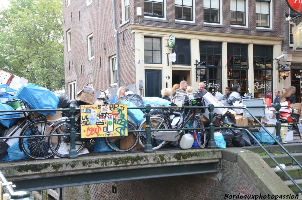 Vélos et déchets ne font pas toujours bon ménage !