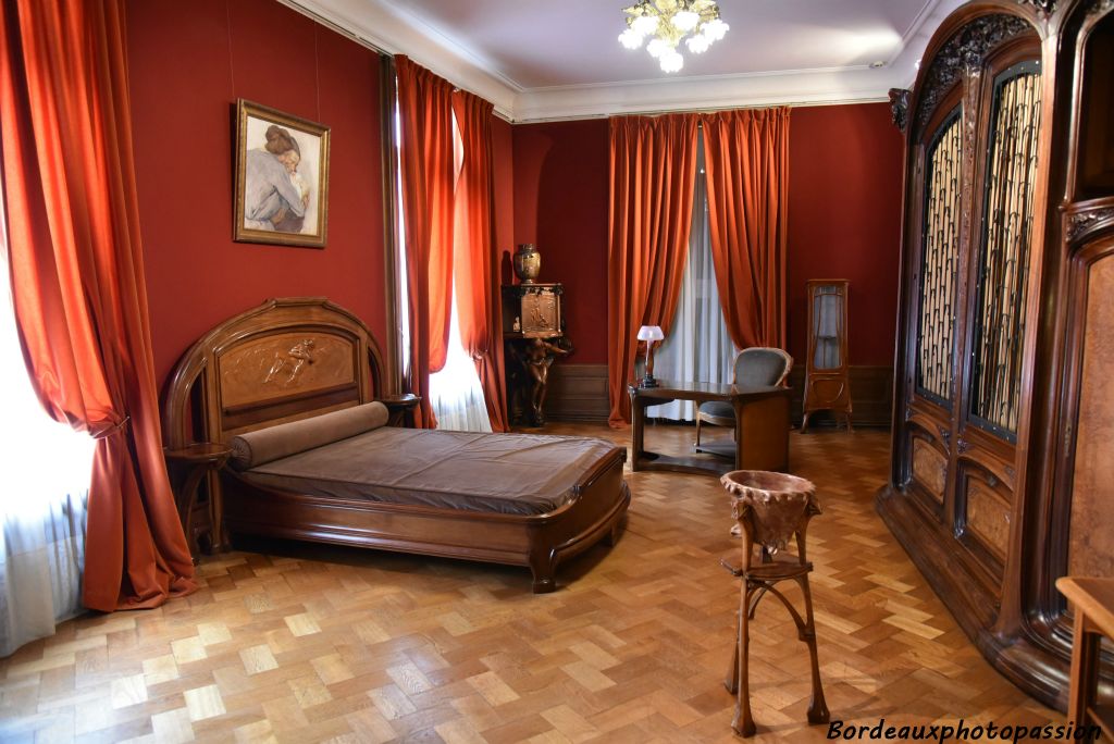 Chambre Corbin vers 1907-1908 crée par Eugène Vallin.